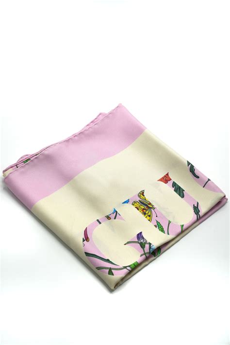 gucci eşarp katalog|Gucci wraps for women.